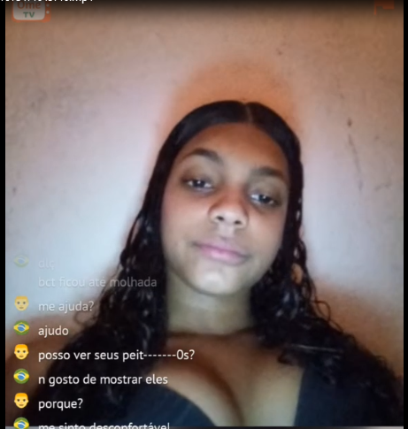 Hot brunette masturbating live thumbnail