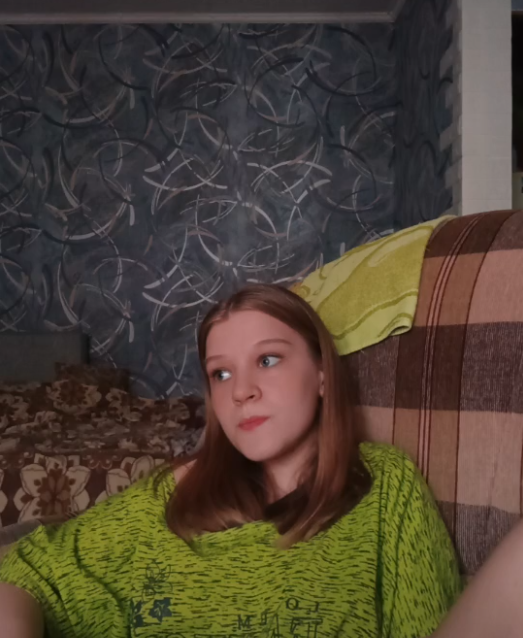 young girl showing her breasts and playing thumbnail